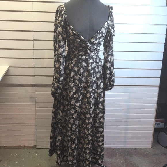 Lulus Found Your Bliss Floral Lace Up Back Fairy Midi Dress Size M NWT - Picture 4 of 11